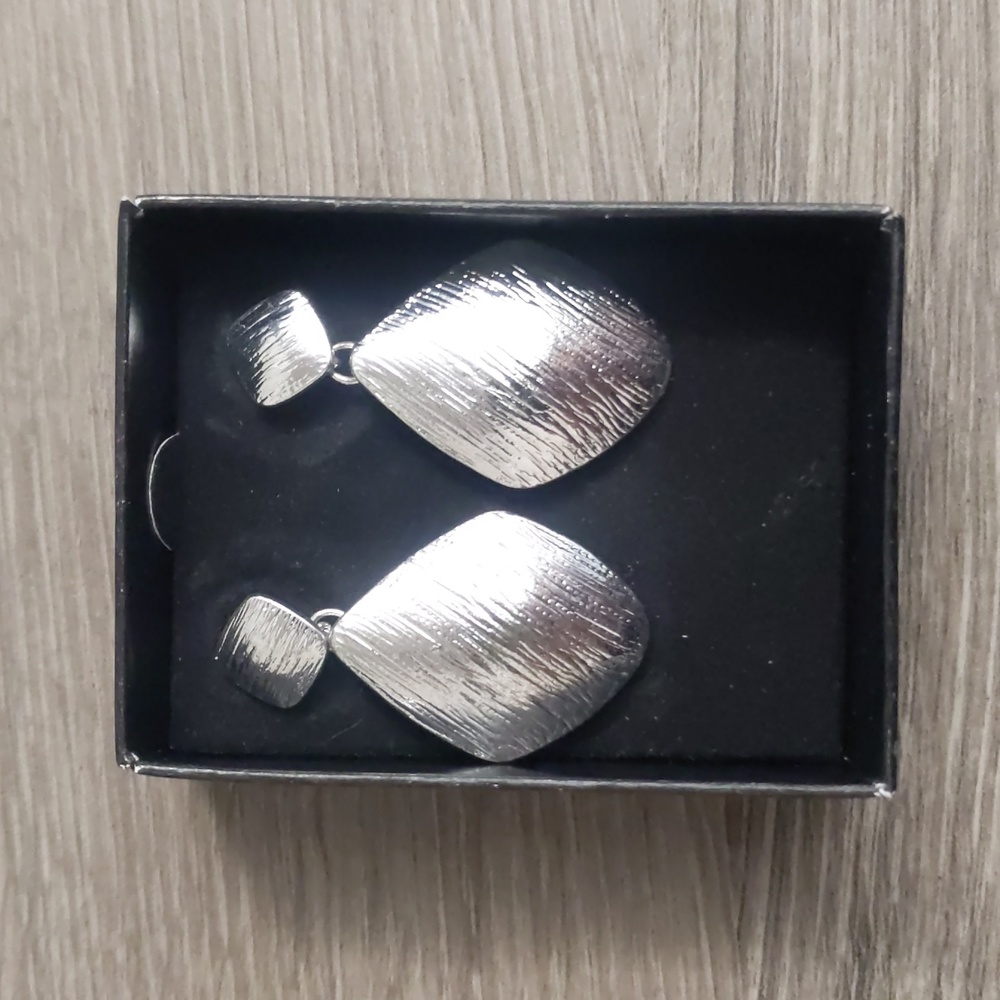Earrings - Avon